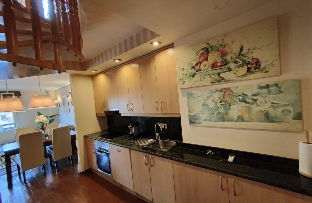 Resale - Apartment / flat -
Villajoyosa - Villajoyosa Centro