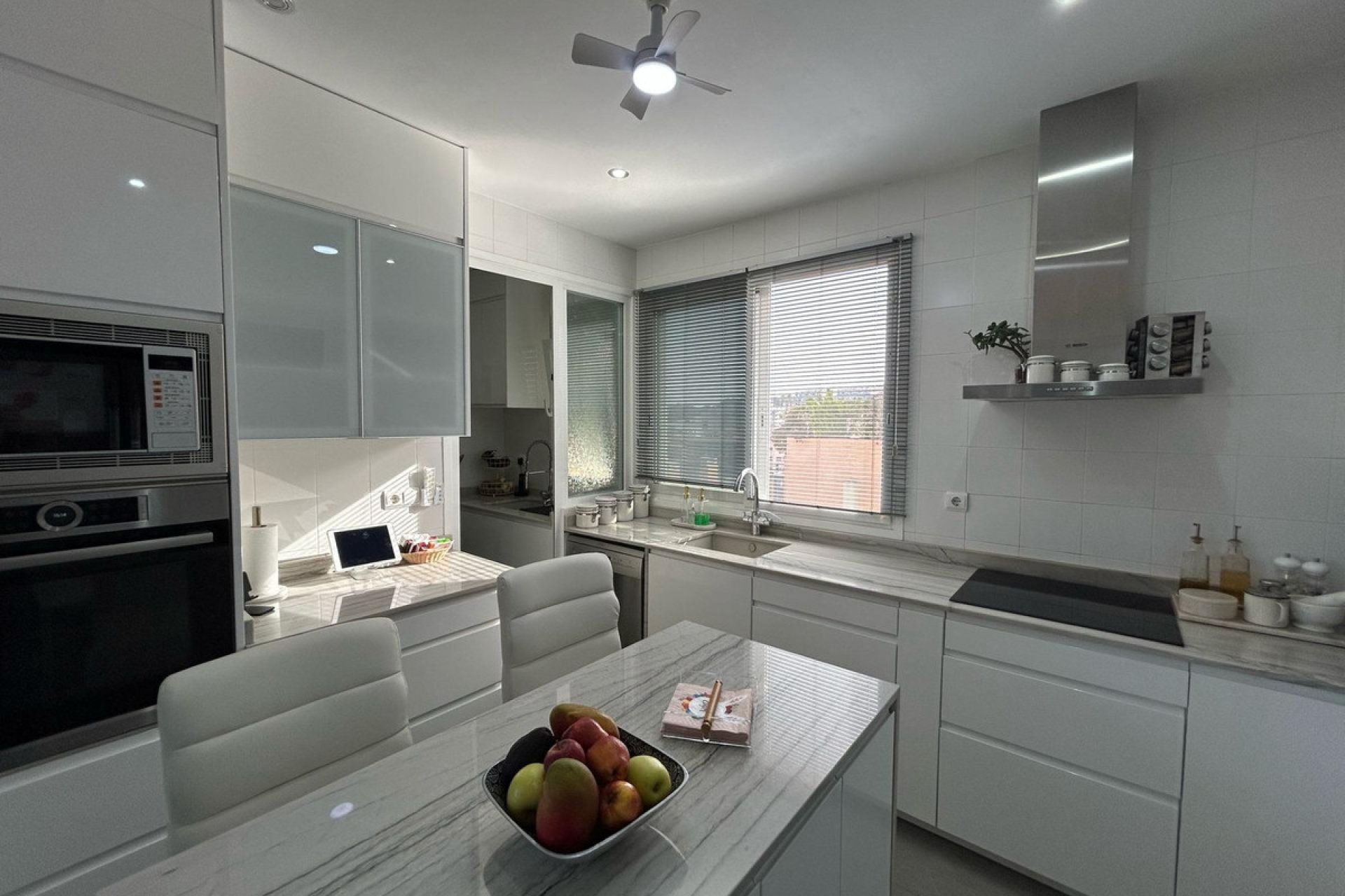 Resale - Apartment / flat -
Villajoyosa - Villajoyosa Centro