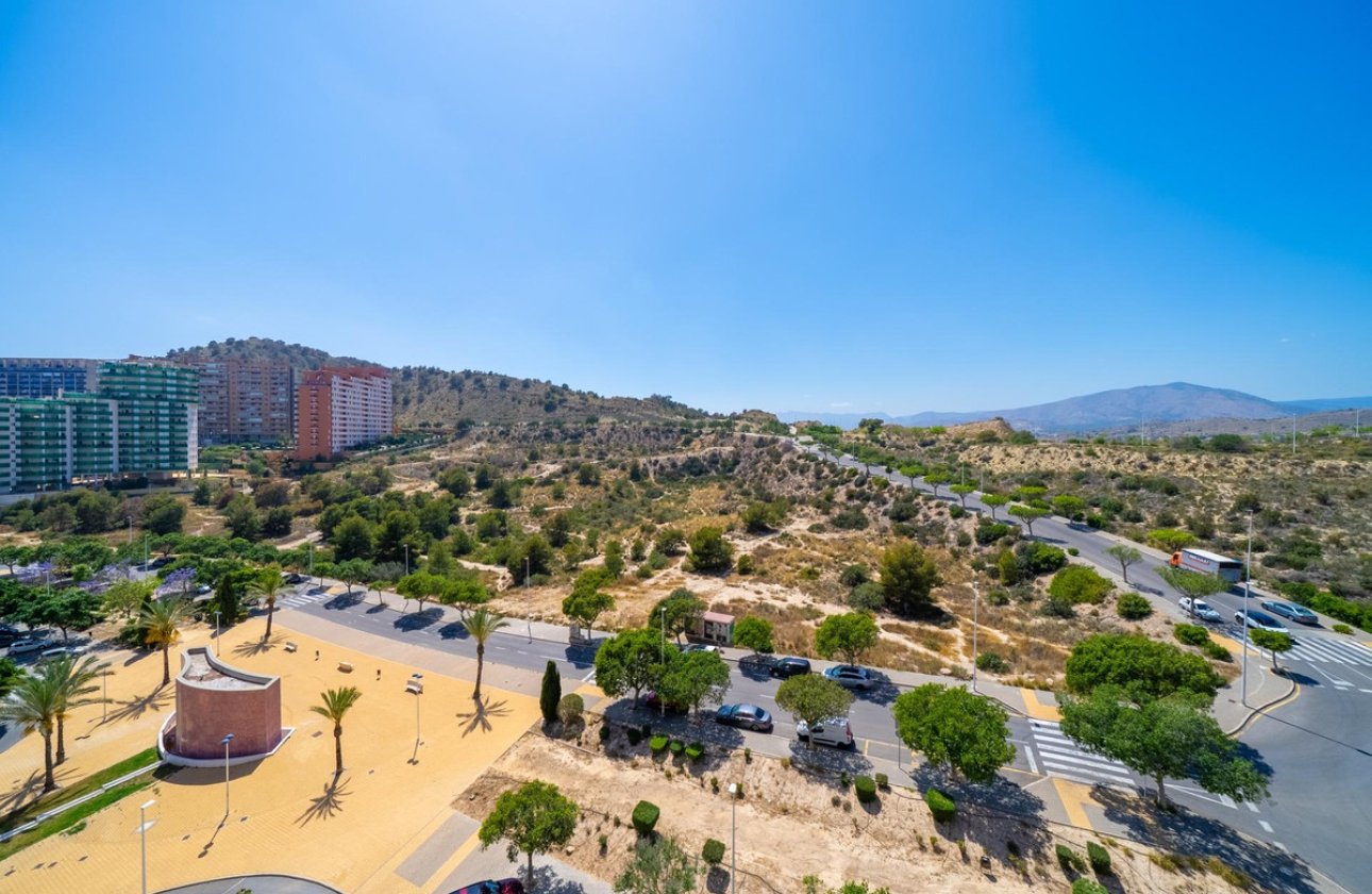 Resale - Apartment / flat -
Villajoyosa - Villajoyosa Centro