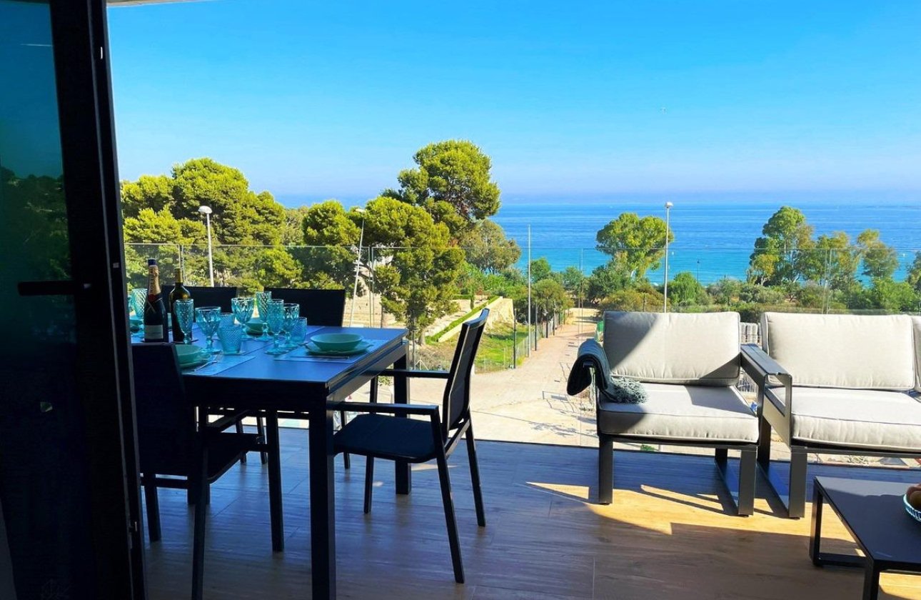 Resale - Apartment / flat -
Villajoyosa - Villajoyosa Centro