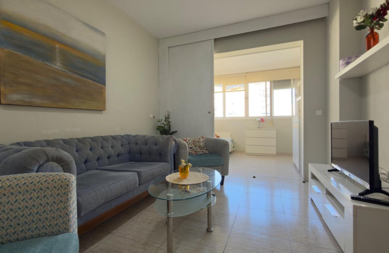 Resale - Apartment / flat -
Villajoyosa - Villajoyosa Centro