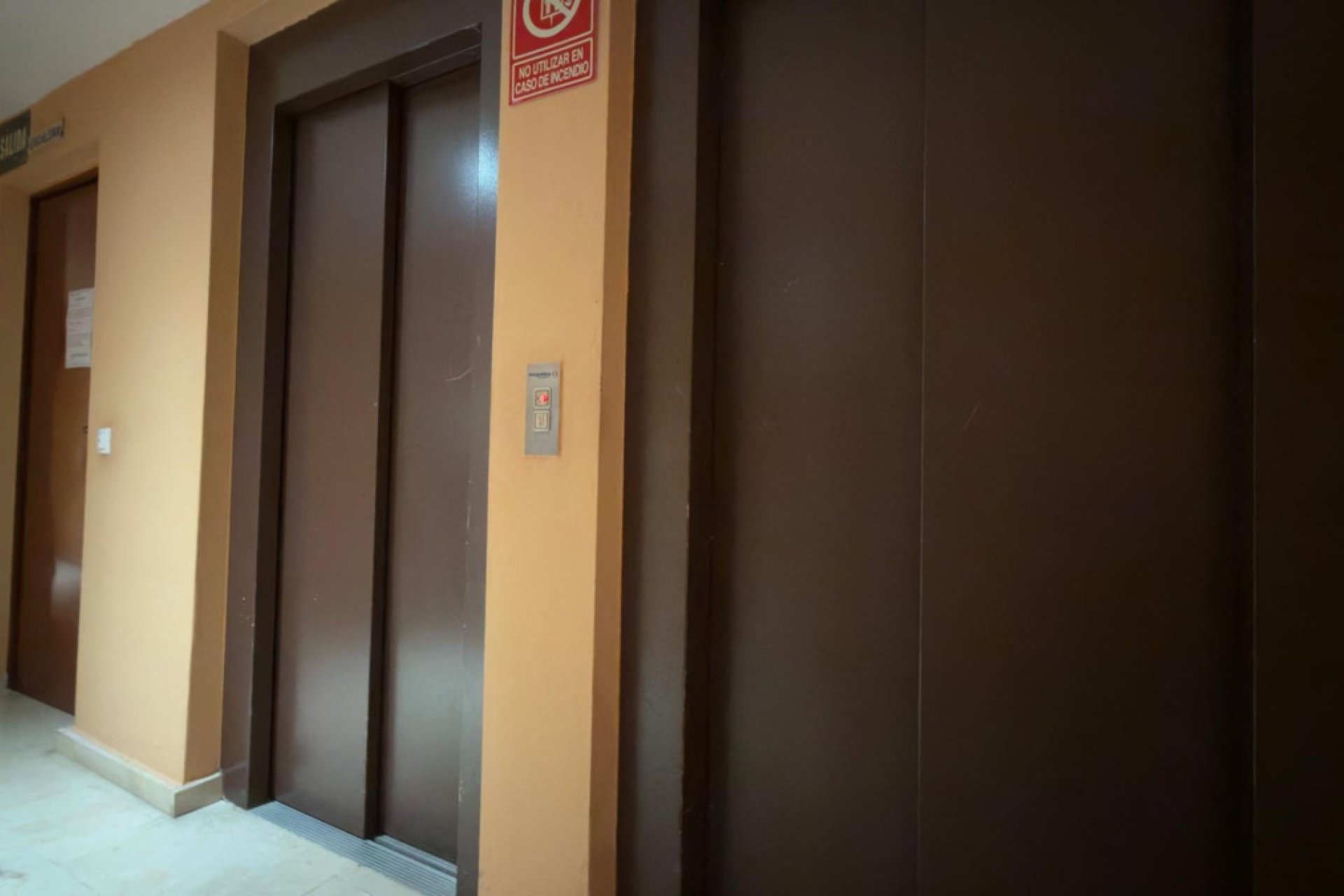 Resale - Apartment / flat -
Villajoyosa - Villajoyosa Centro