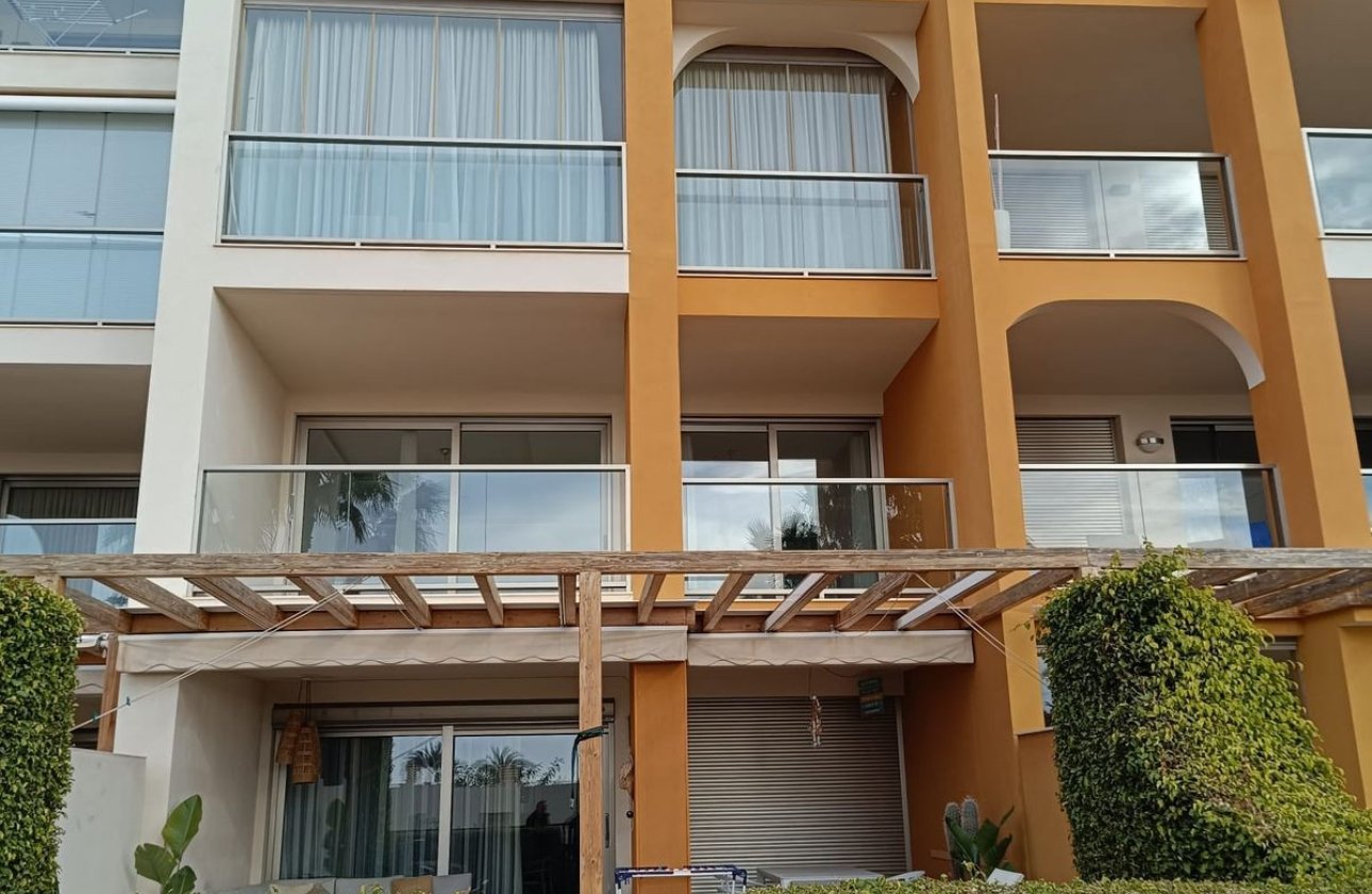 Resale - Apartment / flat -
Villajoyosa - Villajoyosa Centro
