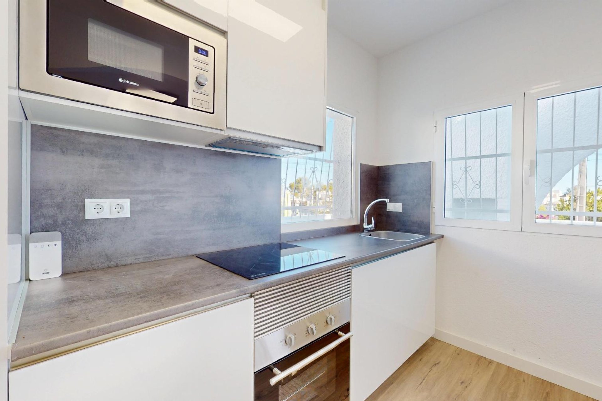 Resale - Bungalow -
Orihuela Costa - Blue Lagoon