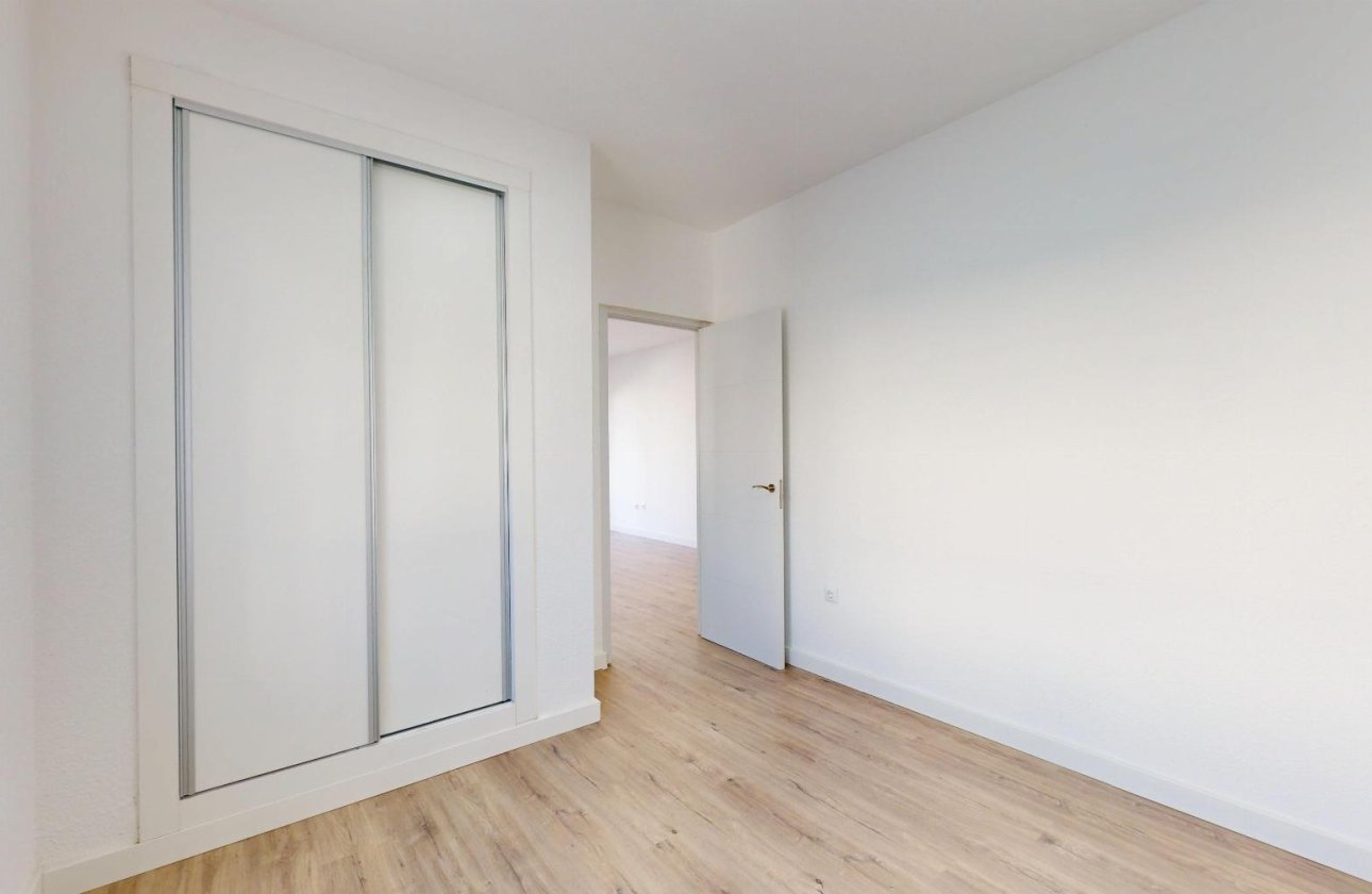 Resale - Bungalow -
Orihuela Costa - Blue Lagoon