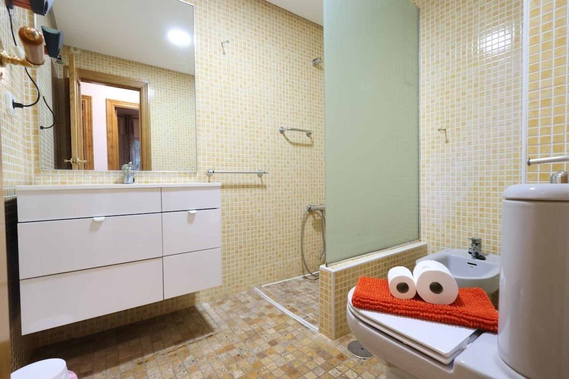 Resale - Bungalow -
Orihuela Costa - Campoamor