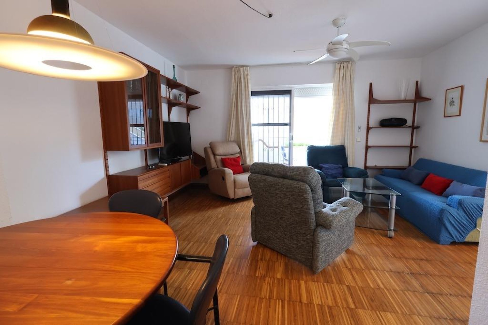 Resale - Bungalow -
Orihuela Costa - Campoamor