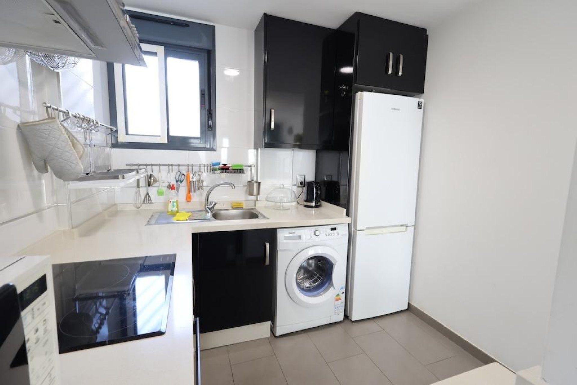 Resale - Bungalow -
Orihuela Costa - La Zenia