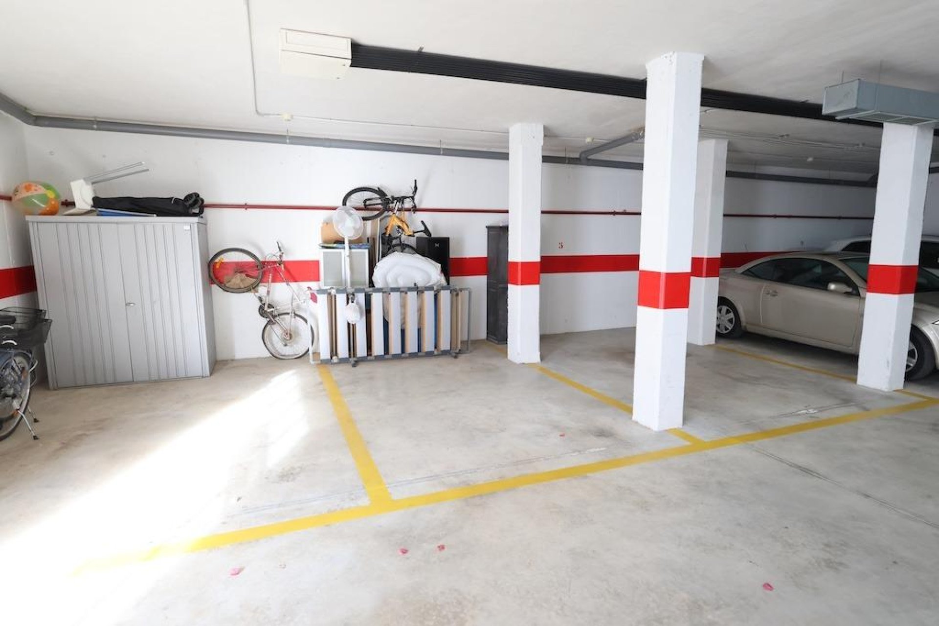 Resale - Bungalow -
Orihuela Costa - La Zenia