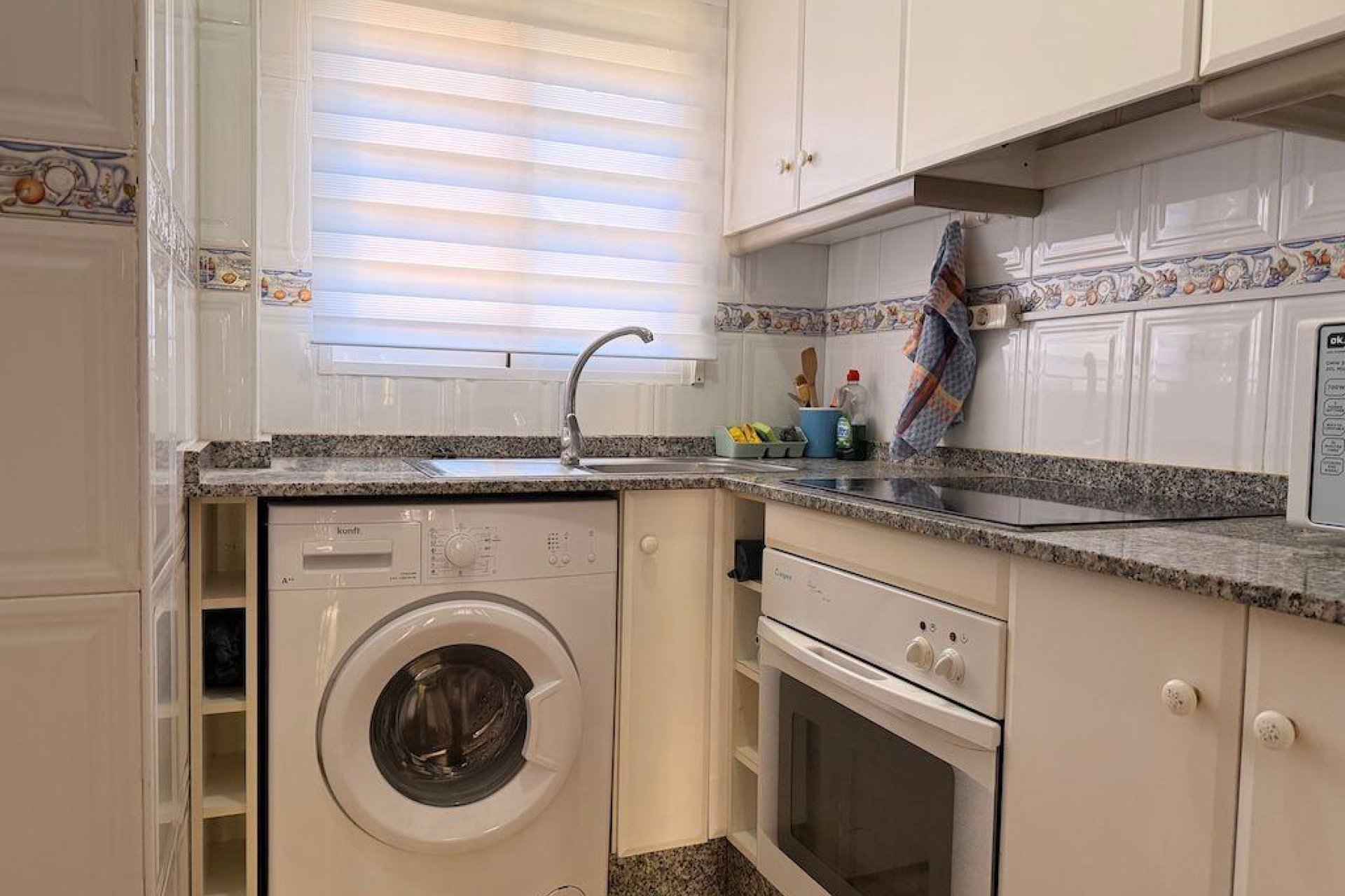 Resale - Bungalow -
Orihuela Costa - Las Filipinas