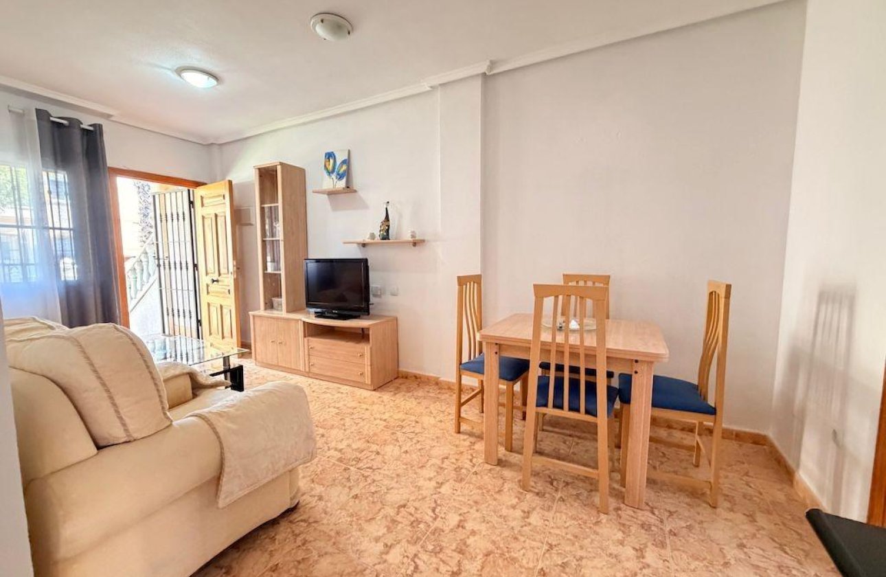 Resale - Bungalow -
Orihuela Costa - Las Filipinas