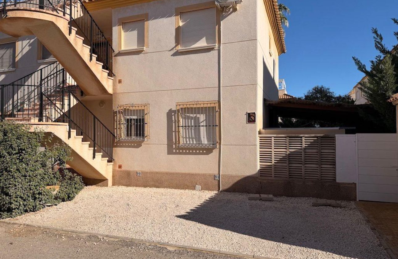 Resale - Bungalow -
Orihuela Costa - Las Filipinas