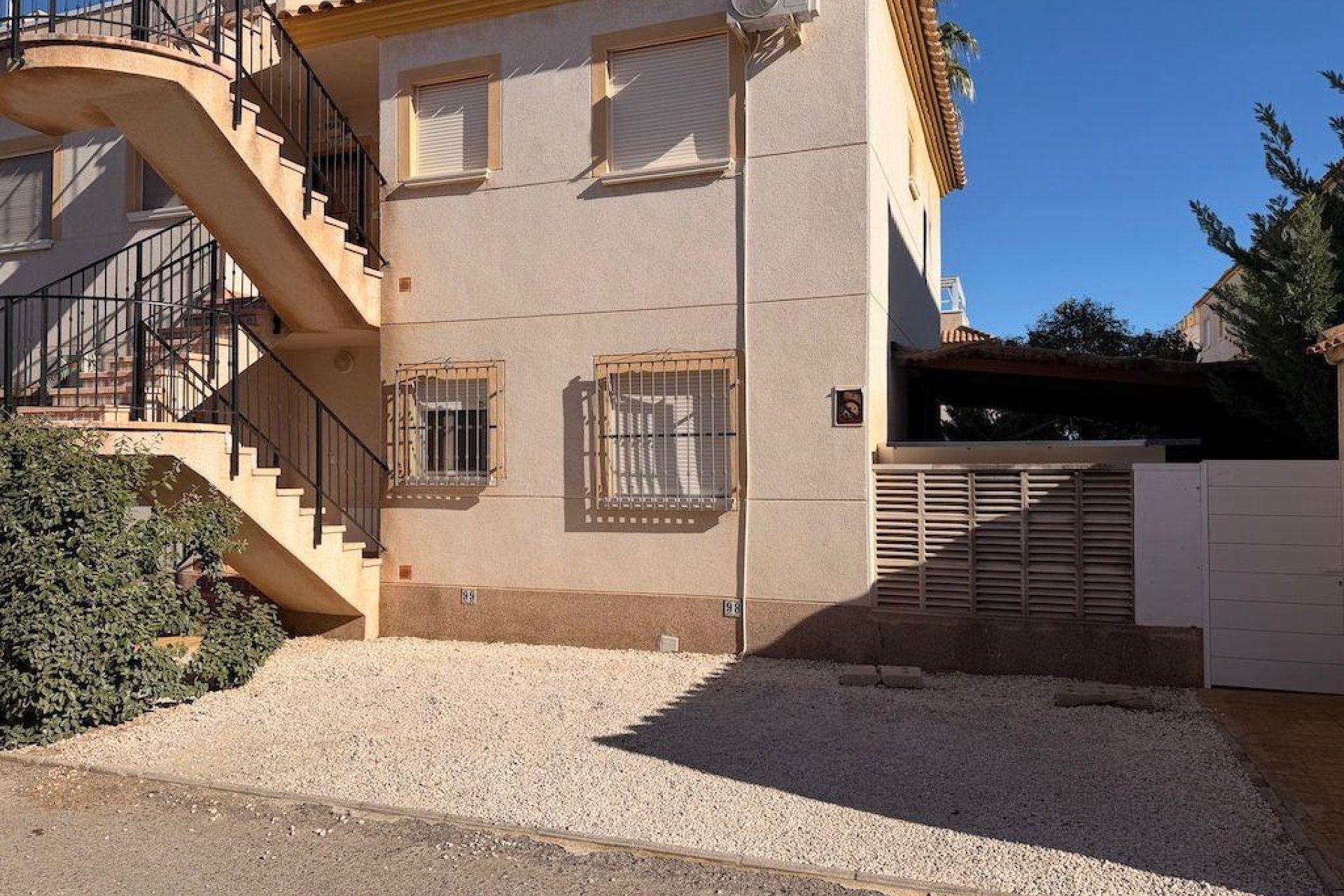 Resale - Bungalow -
Orihuela Costa - Las Filipinas