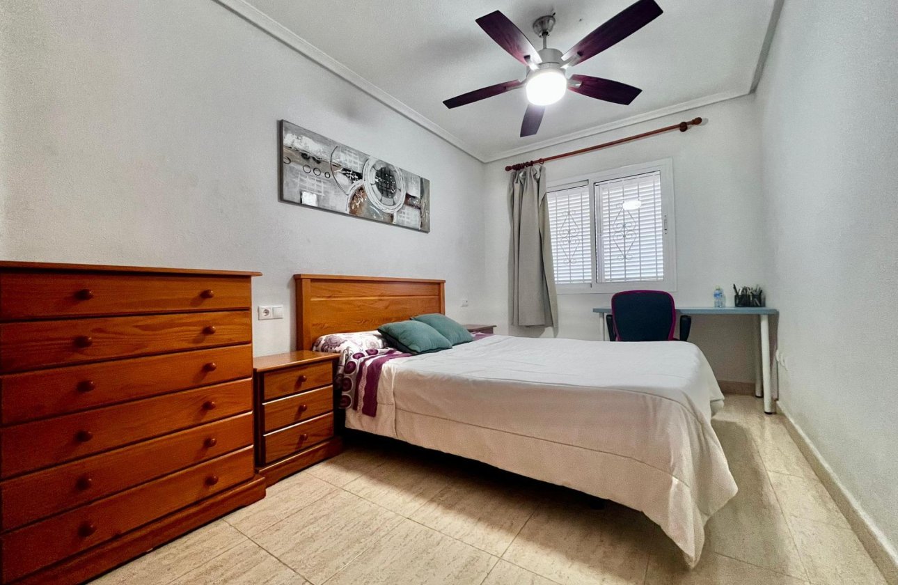 Resale - Bungalow -
Pilar de la Horadada - RioMar