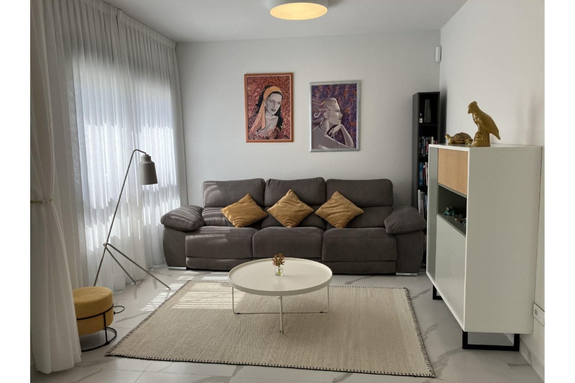 Resale - Bungalow -
San Miguel de Salinas