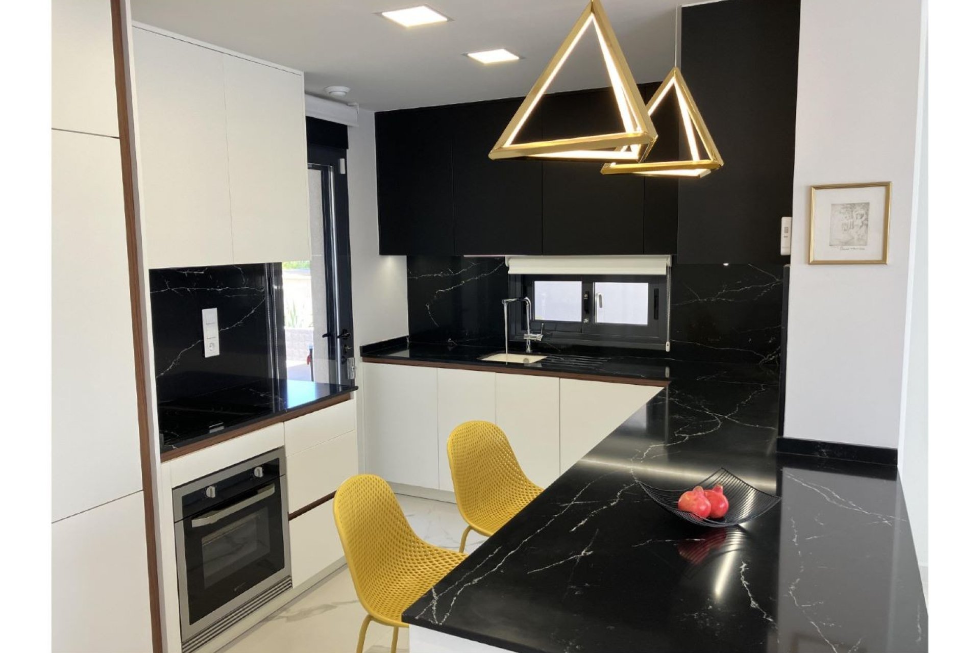 Resale - Bungalow -
San Miguel de Salinas