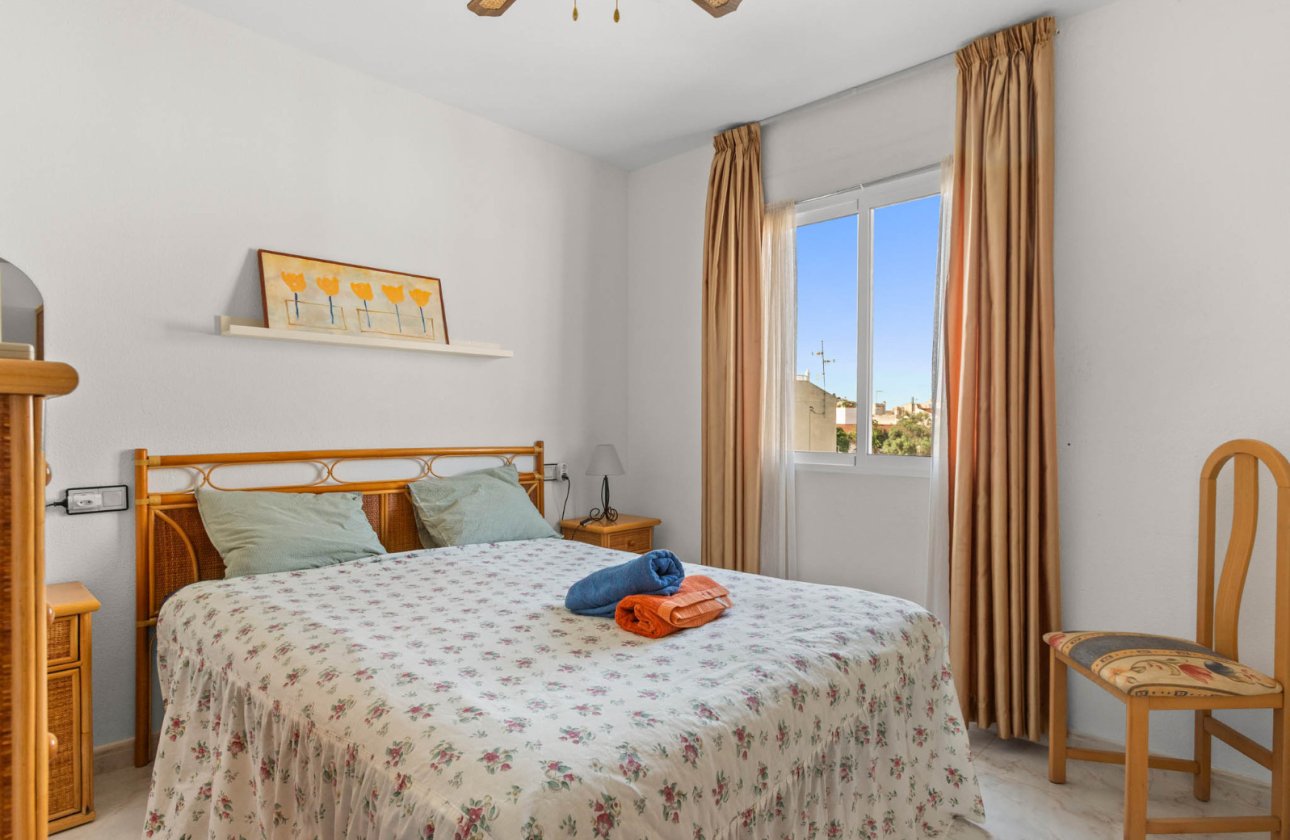 Resale - Bungalow -
Torrevieja - El chaparral