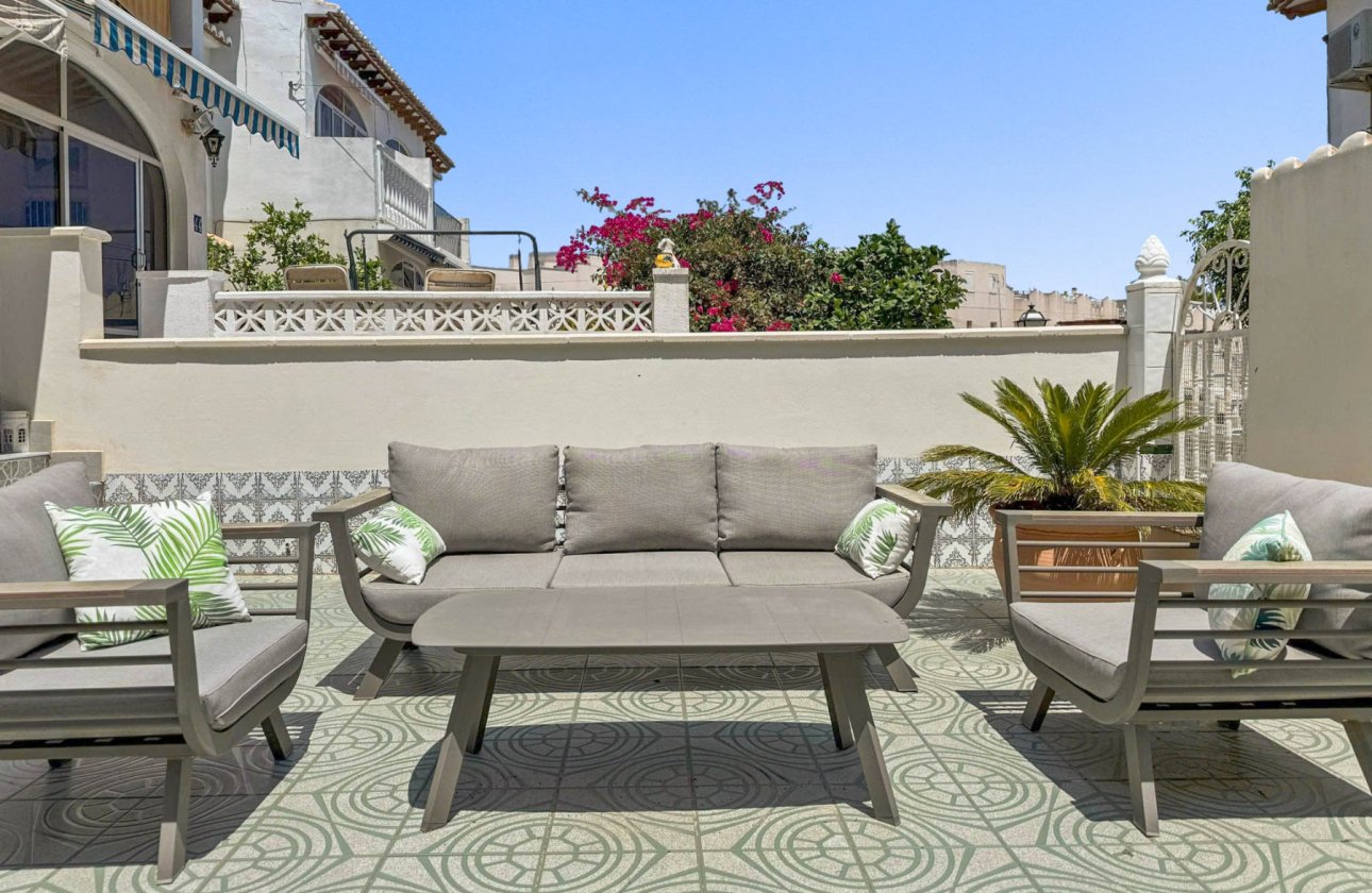 Resale - Bungalow -
Torrevieja - Lago Jardin