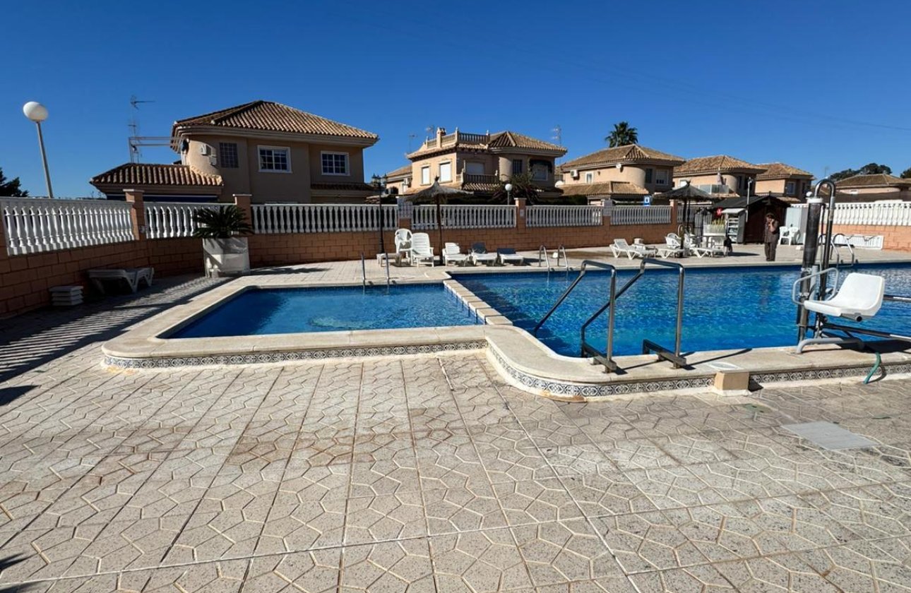 Resale - Bungalow -
Torrevieja - Los Altos