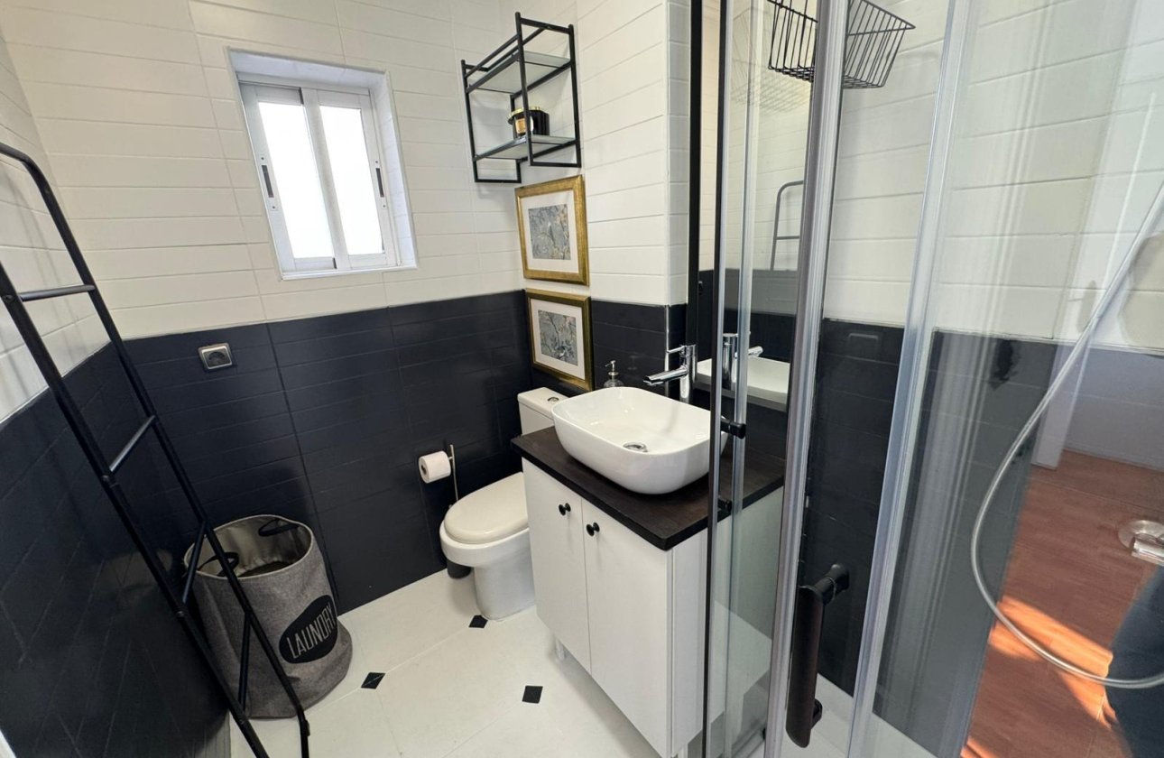 Resale - Bungalow -
Torrevieja - Los Altos