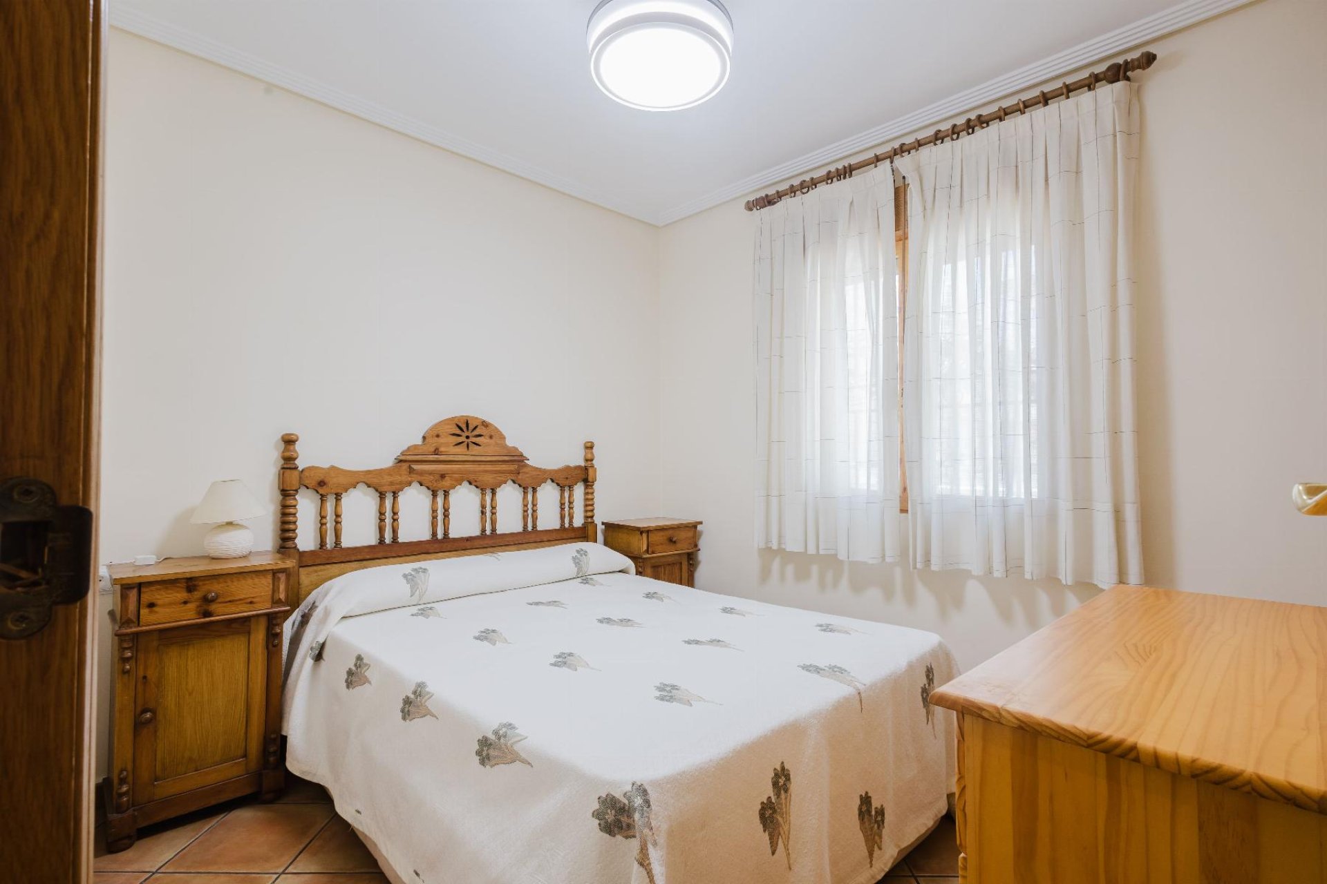 Resale - Bungalow -
Torrevieja - PLAYA DE LA MATA