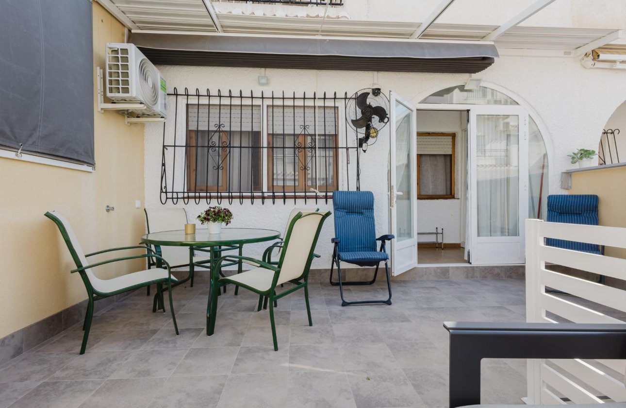 Resale - Bungalow -
Torrevieja - playa de los naufragos