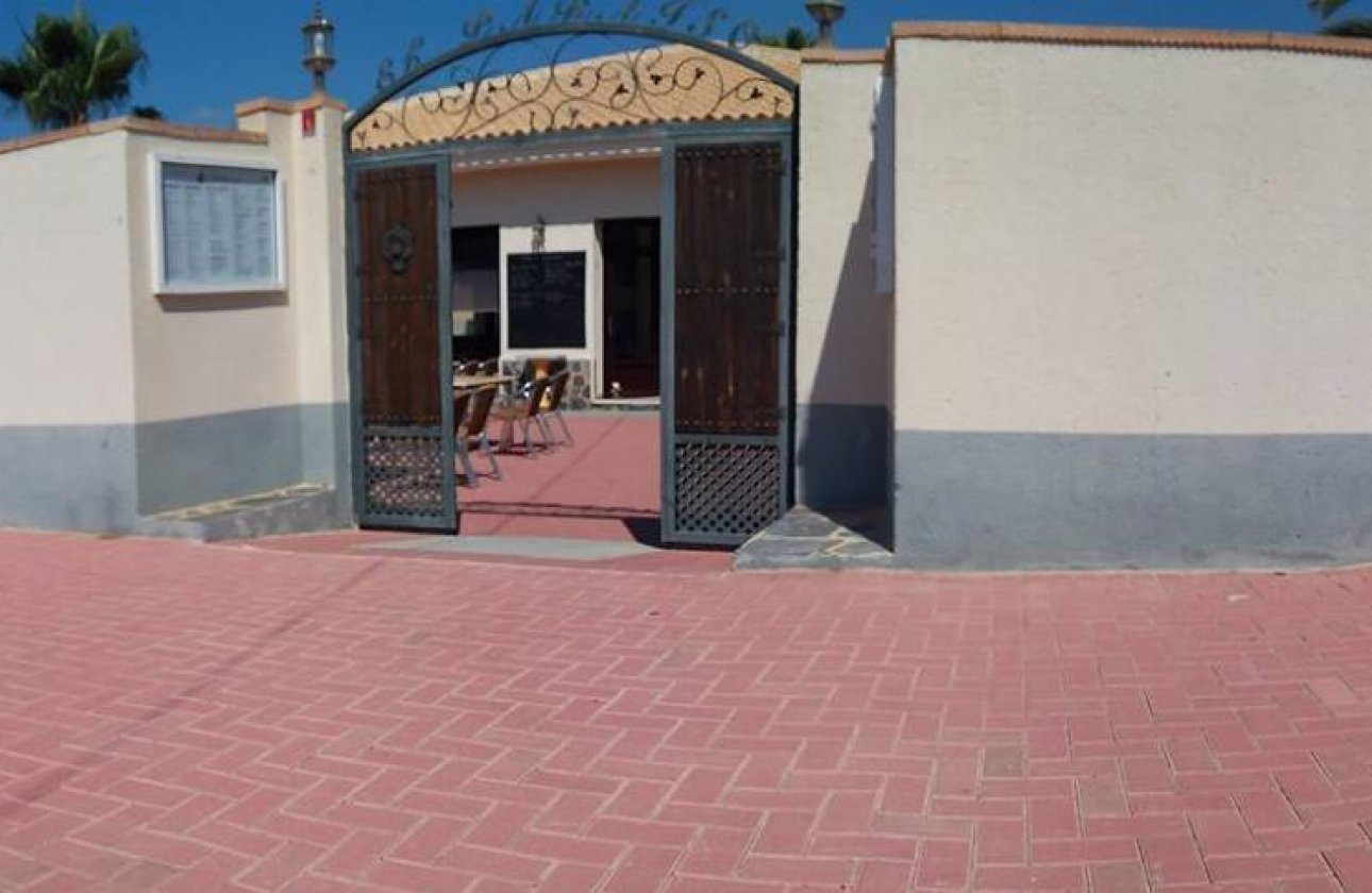 Resale - Bungalow -
Torrevieja - playa de los naufragos
