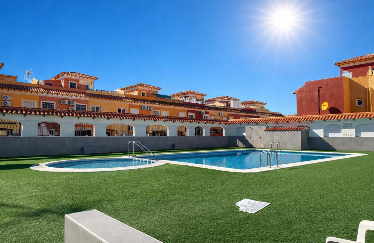 Resale - Bungalow -
Torrevieja - TORRETAS