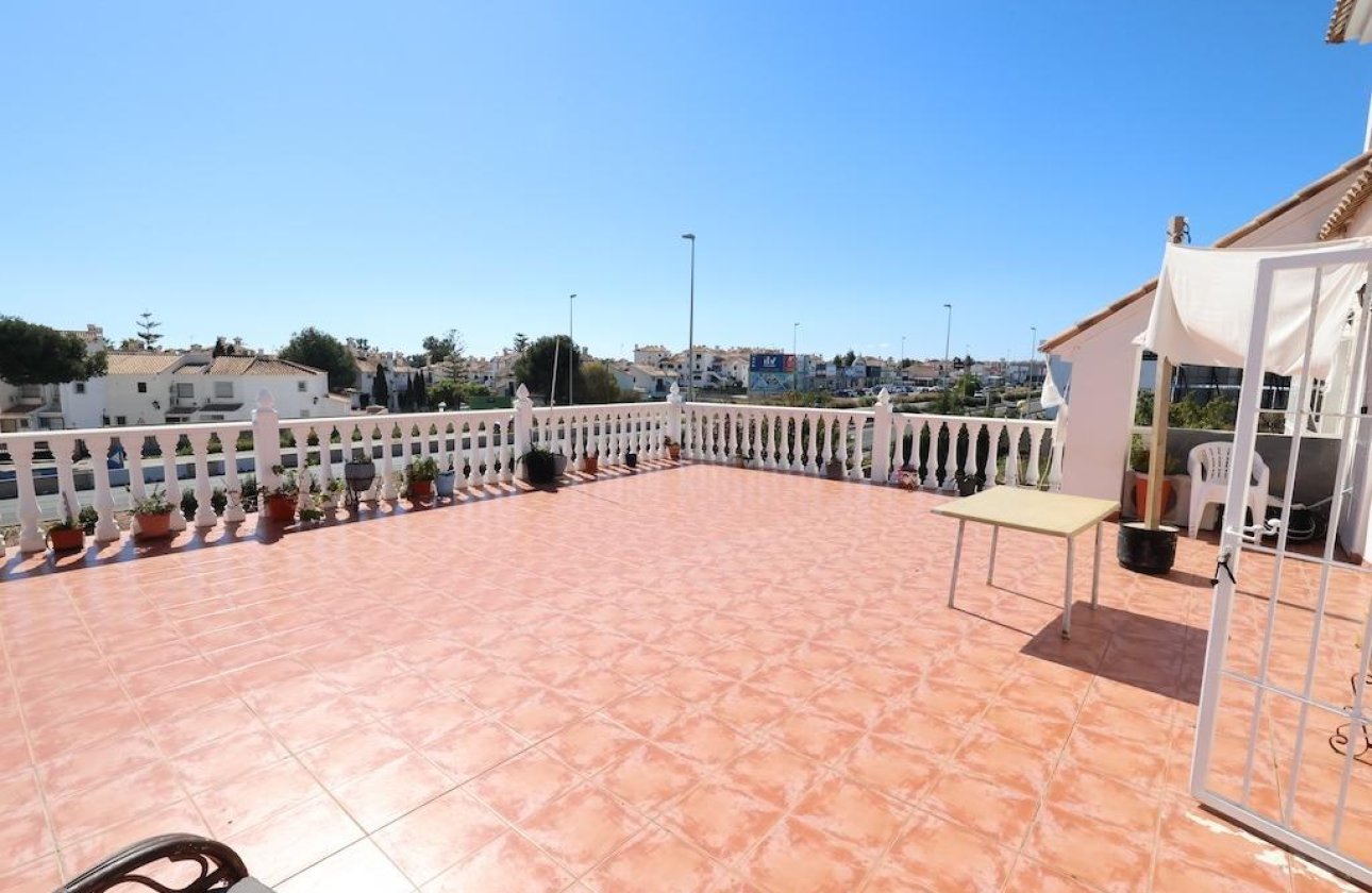 Resale - business -
Orihuela Costa - La Zenia
