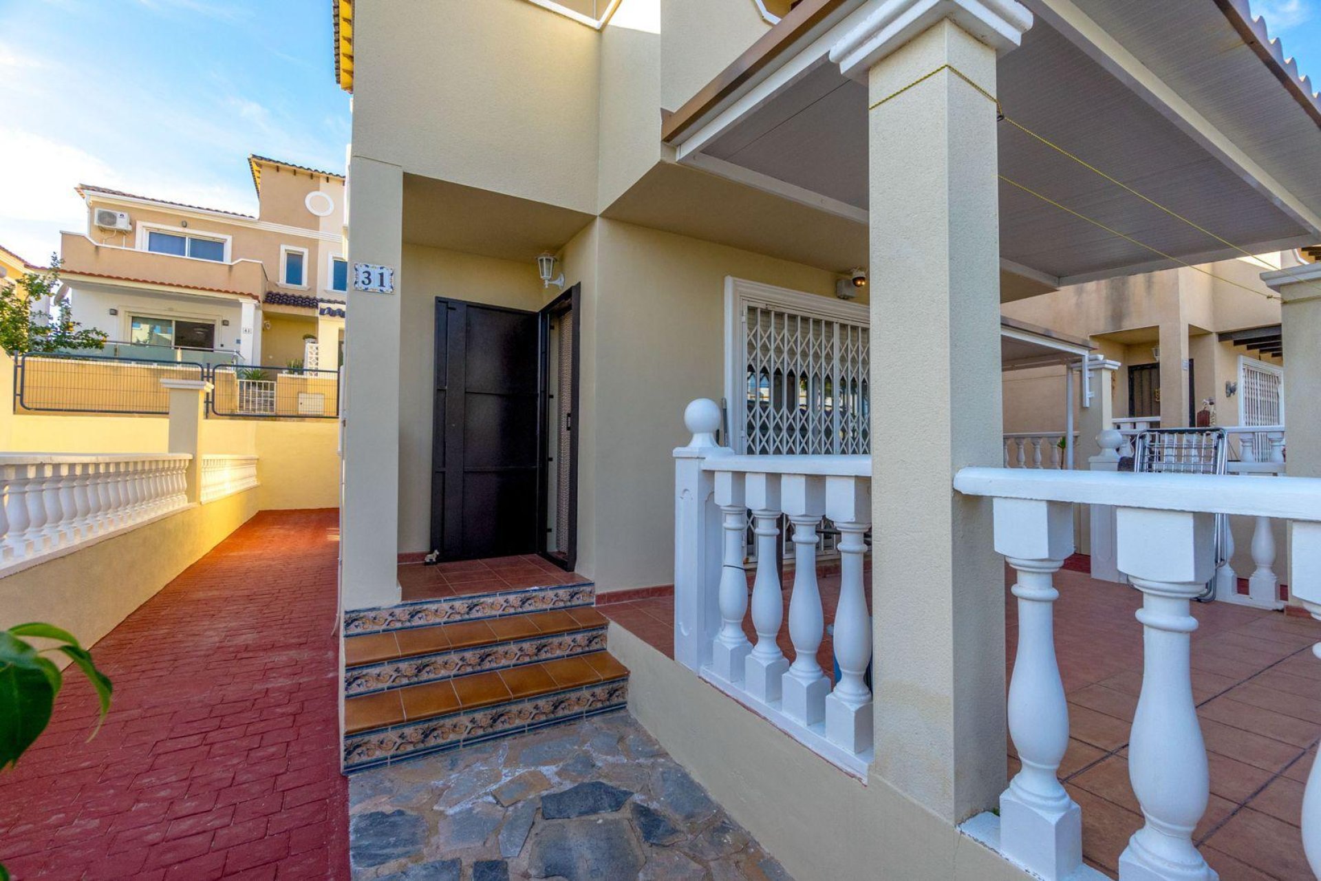 Resale - Casa -
Orihuela Costa - Las Filipinas