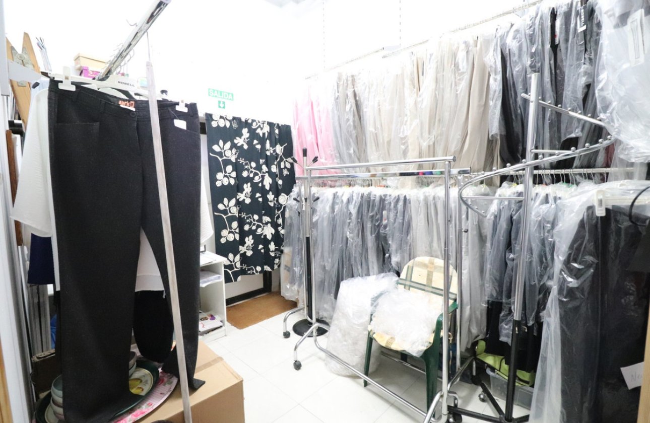 Resale - Commercial property -
Algorfa - Algorfa Centro