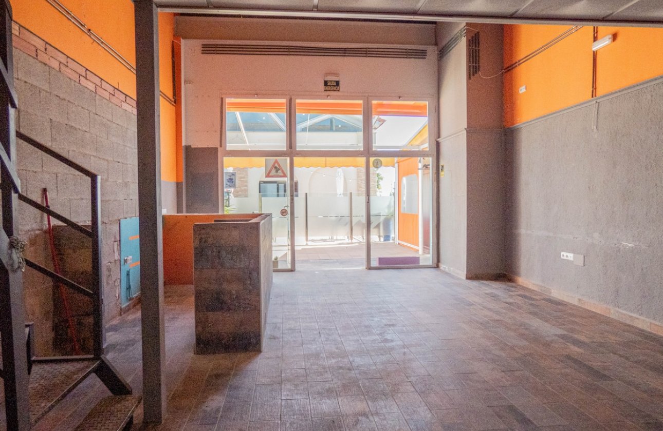 Resale - Commercial property -
Algorfa - Algorfa Centro