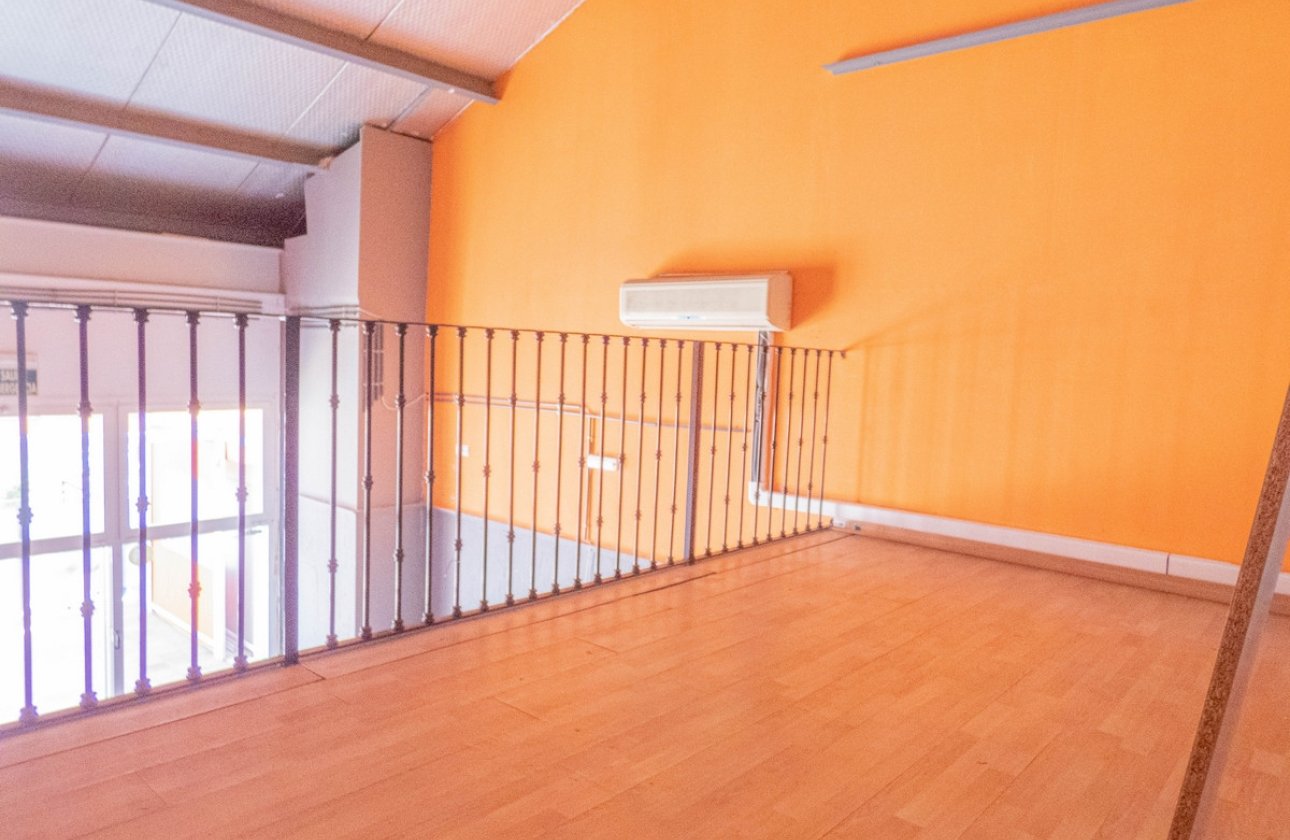 Resale - Commercial property -
Algorfa - Algorfa Centro