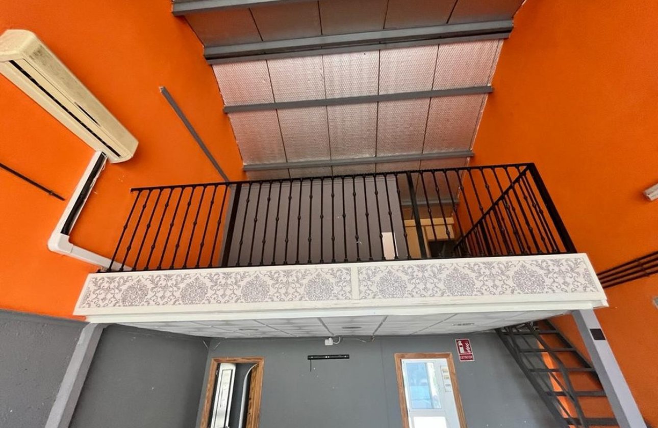 Resale - Commercial property -
Algorfa - Algorfa Centro