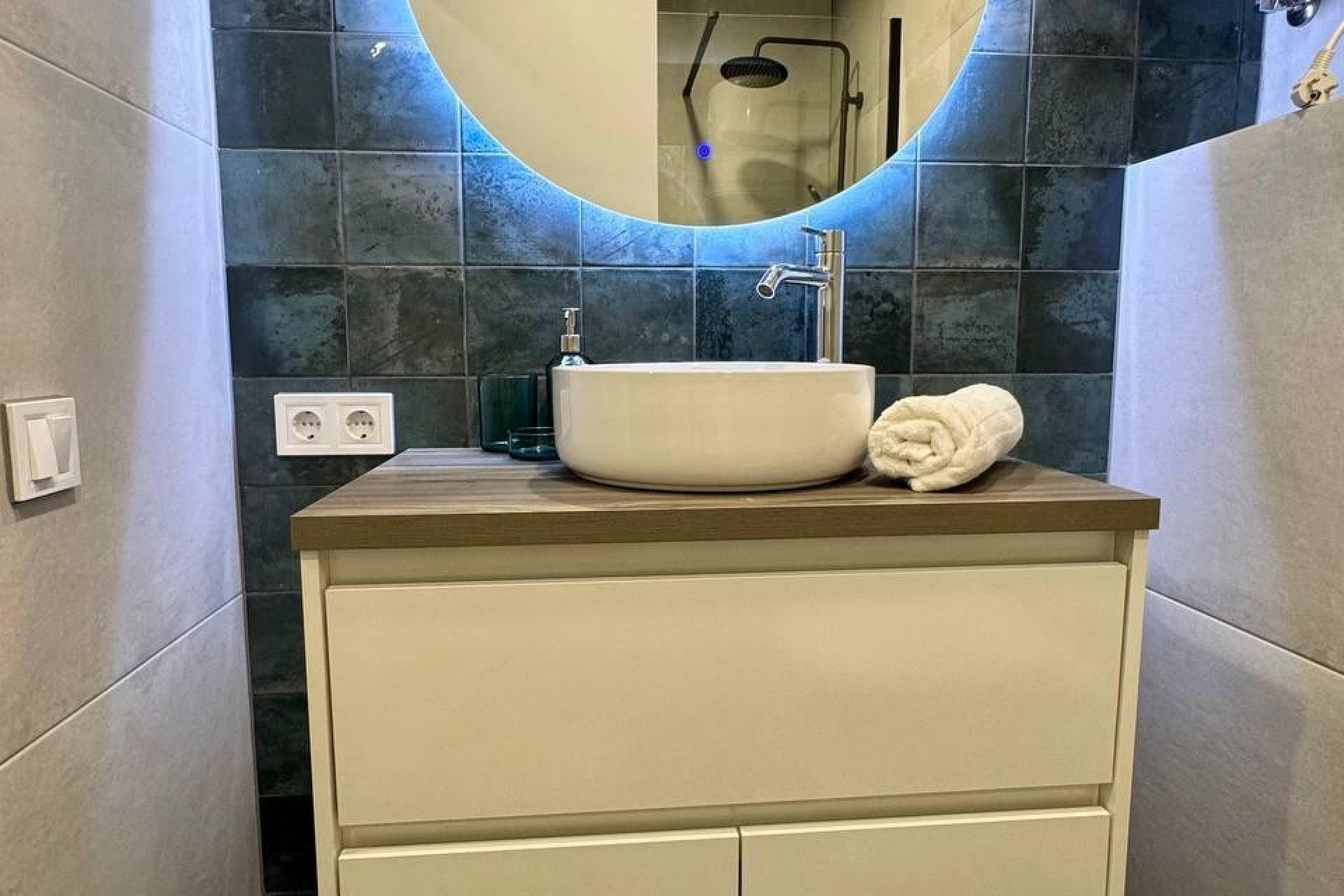 Resale - Commercial property -
Alicante - Alicante Centro