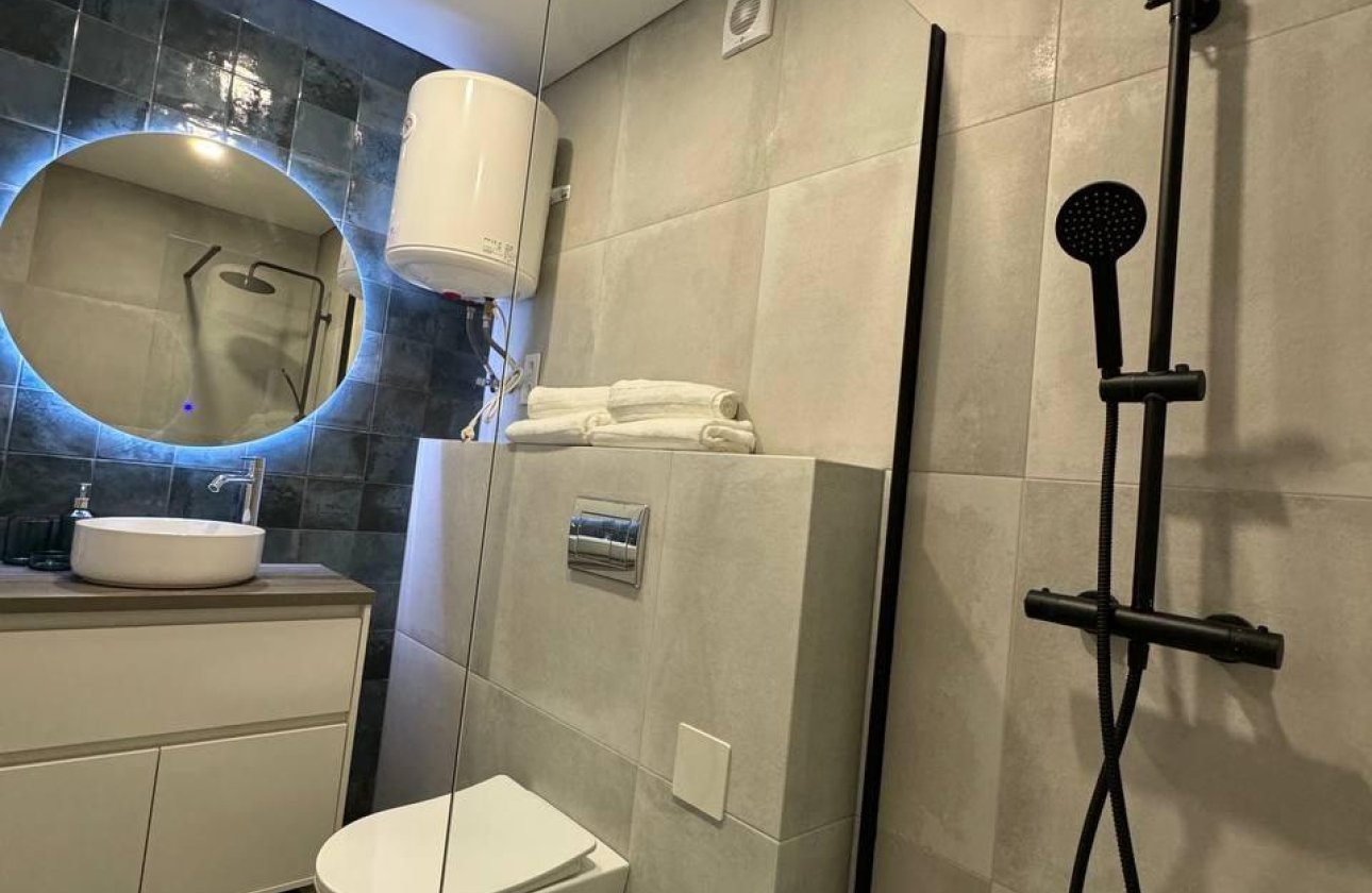 Resale - Commercial property -
Alicante - Alicante Centro