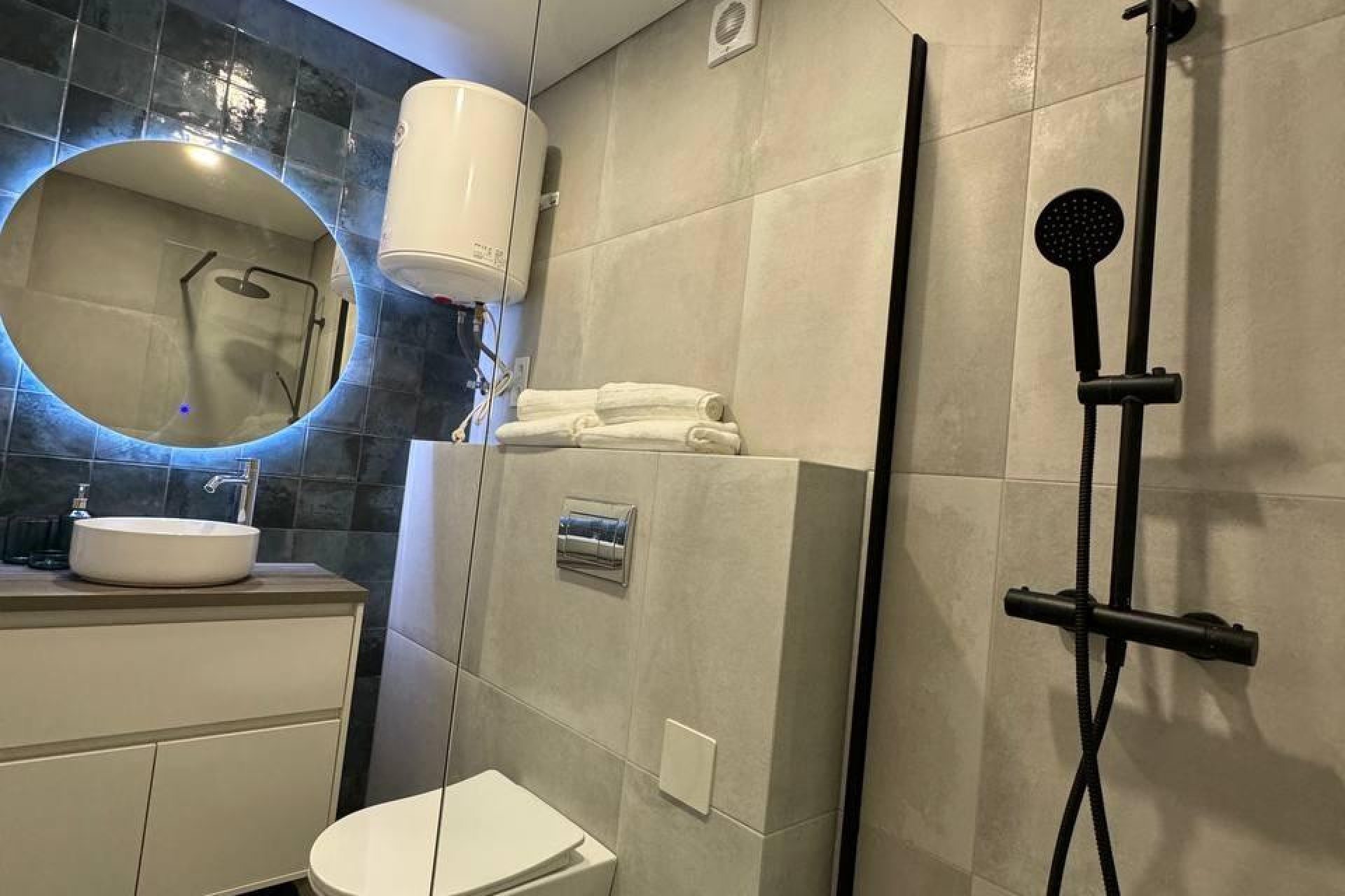 Resale - Commercial property -
Alicante - Alicante Centro