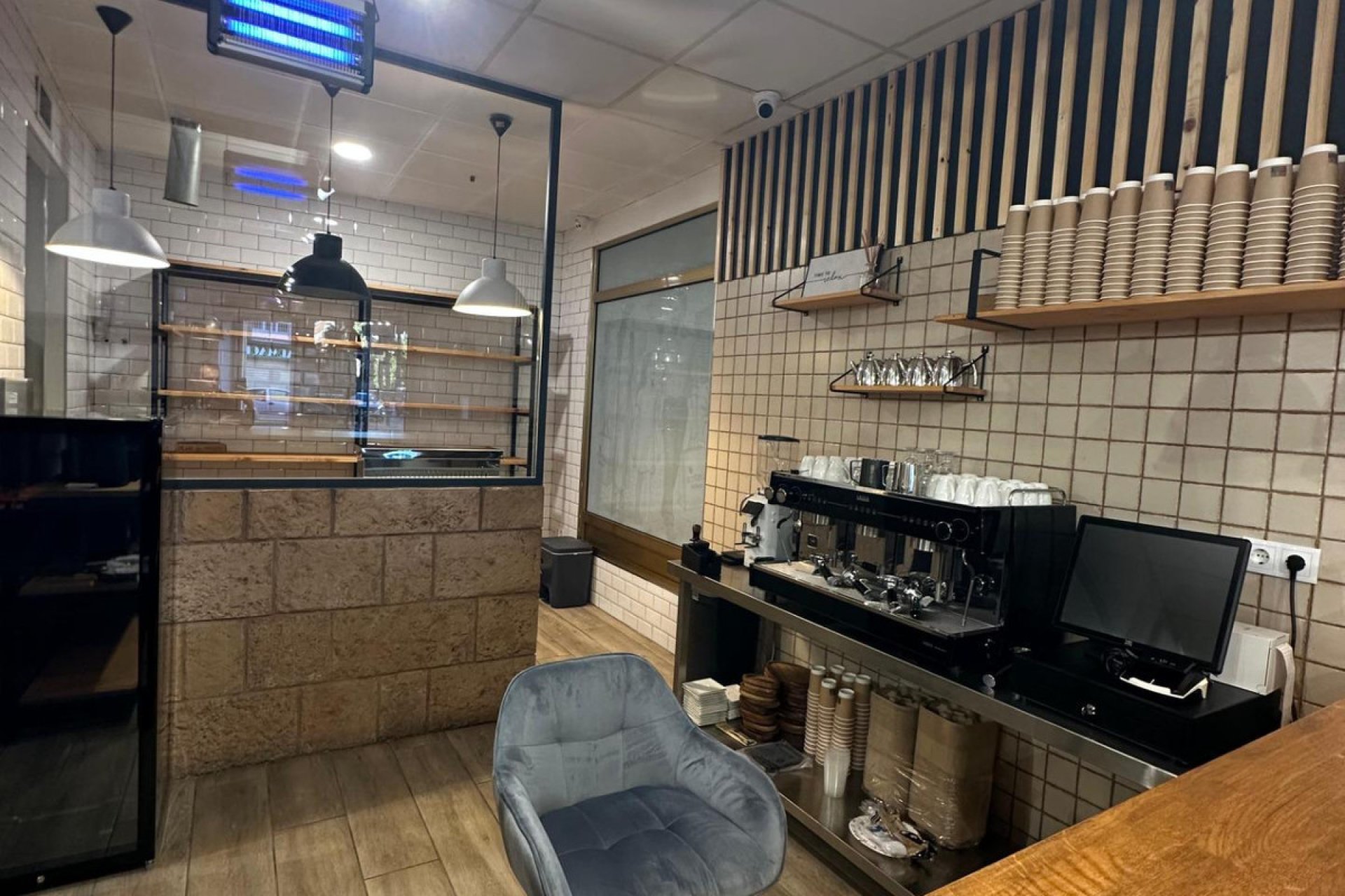 Resale - Commercial property -
Alicante - Alicante Centro