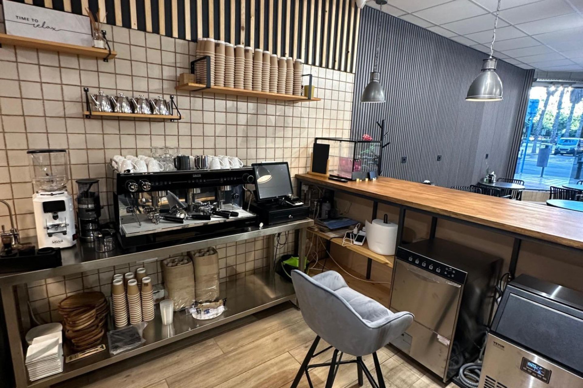 Resale - Commercial property -
Alicante - Alicante Centro