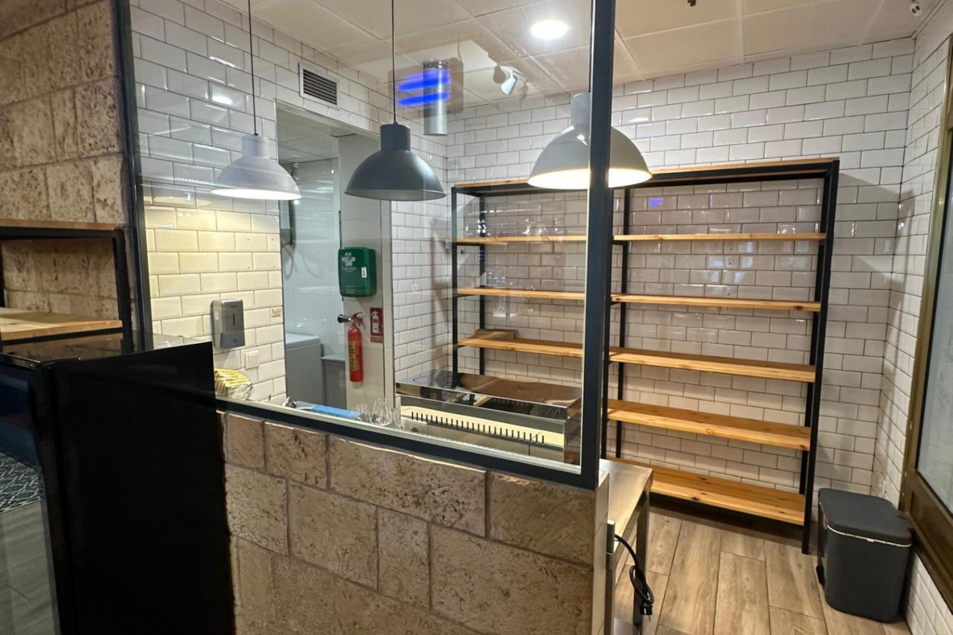 Resale - Commercial property -
Alicante - Alicante Centro