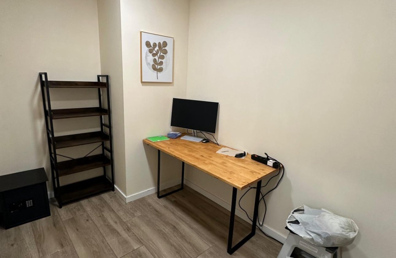 Resale - Commercial property -
Alicante - Alicante Centro