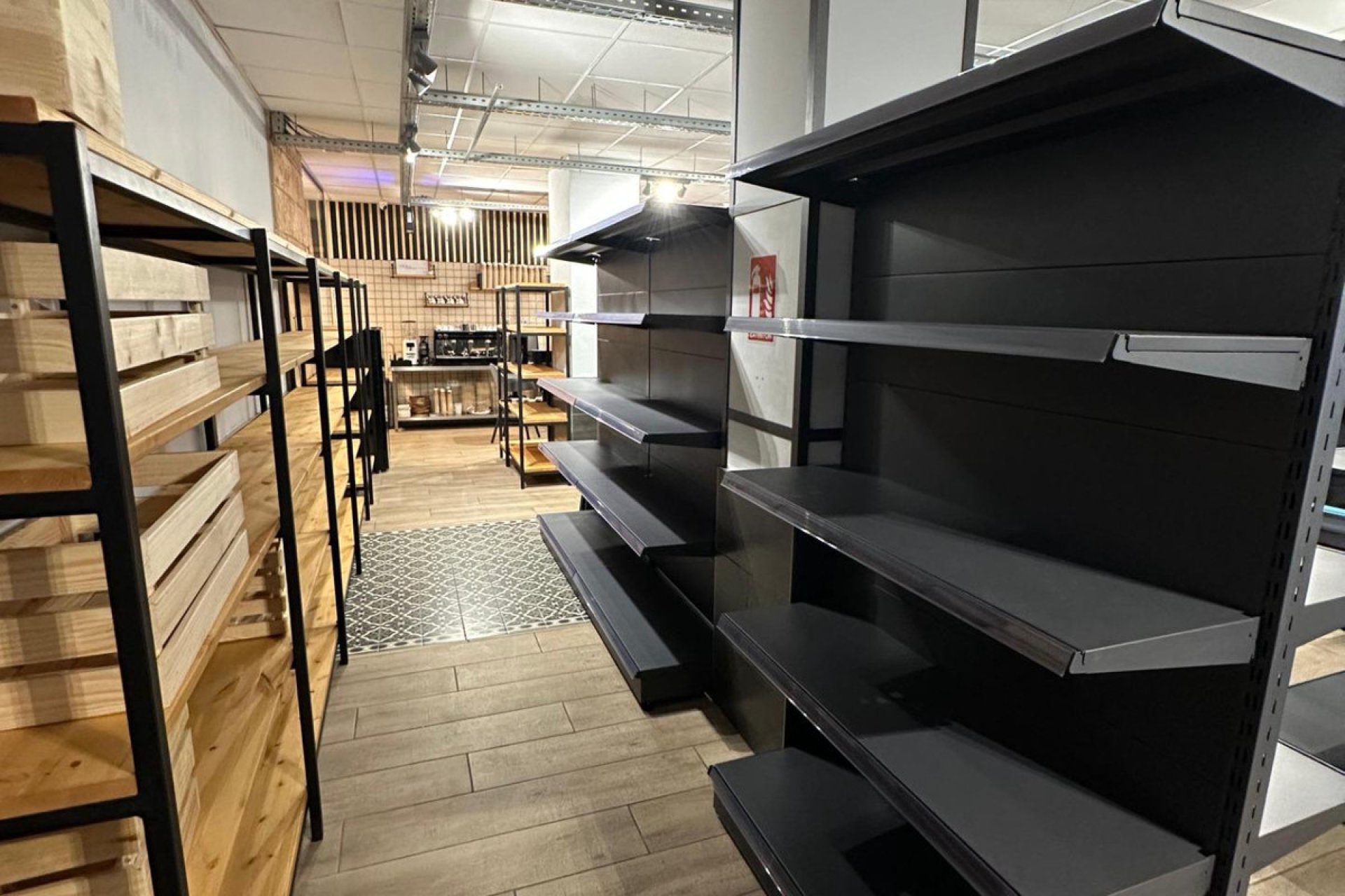 Resale - Commercial property -
Alicante - Alicante Centro