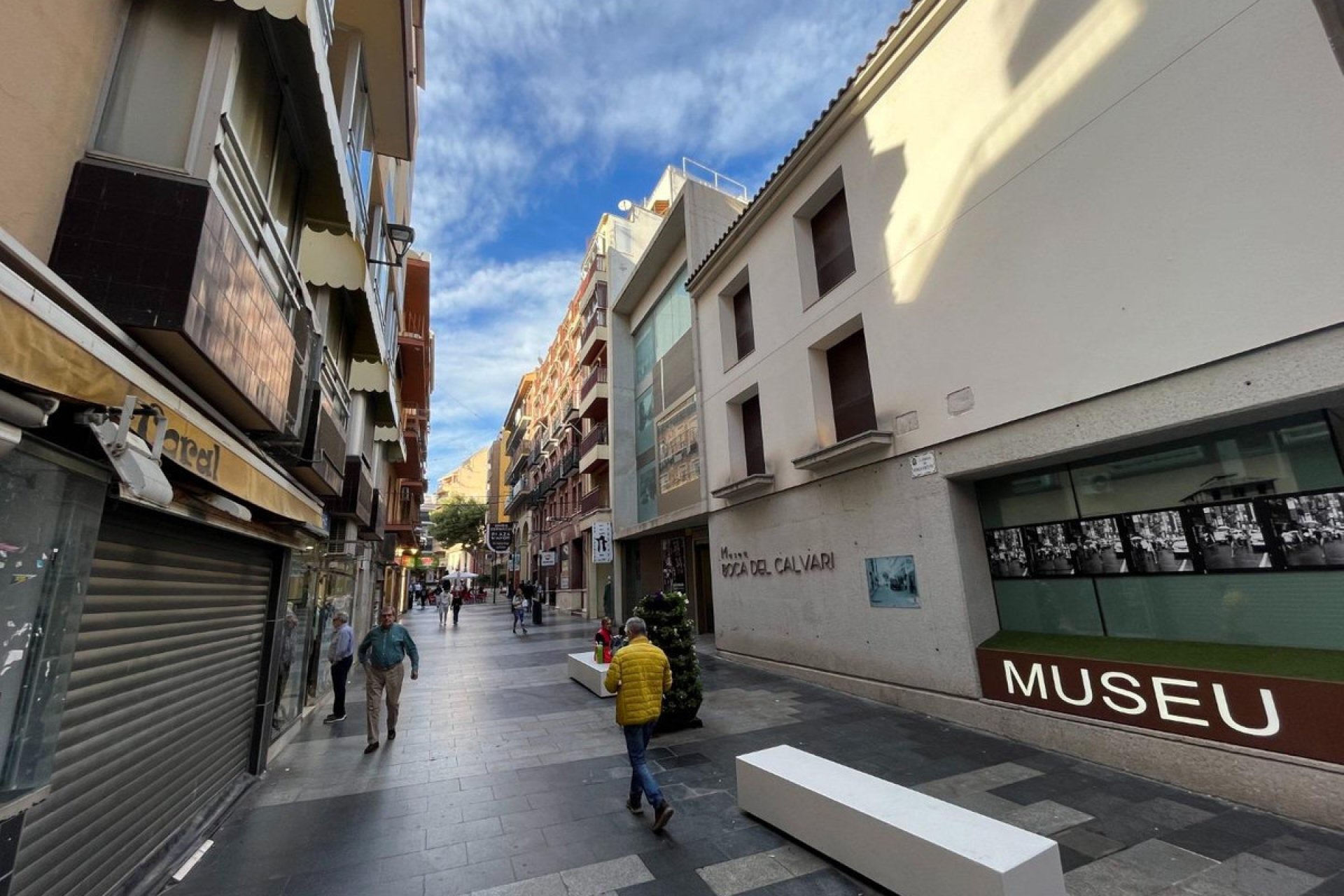 Resale - Commercial property -
Benidorm - Benidorm Centro