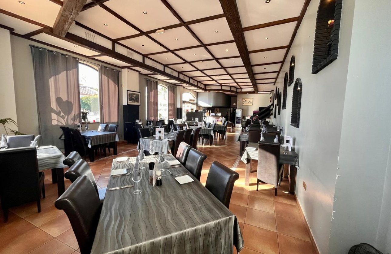 Resale - Commercial property -
Guardamar del Segura - Guardamar del Segura Centro