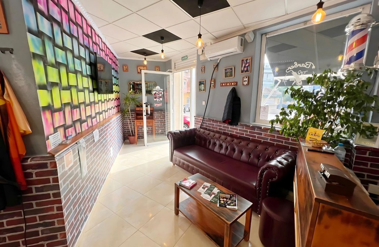 Resale - Commercial property -
Guardamar del Segura - Guardamar del Segura Centro