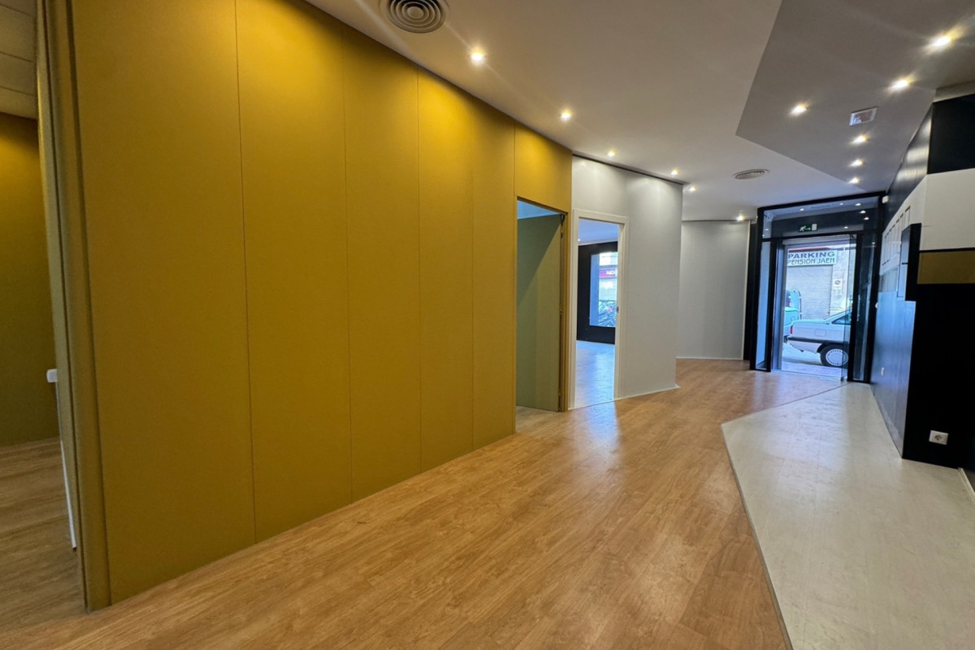 Resale - Commercial property -
Guardamar del Segura - Guardamar del Segura Centro