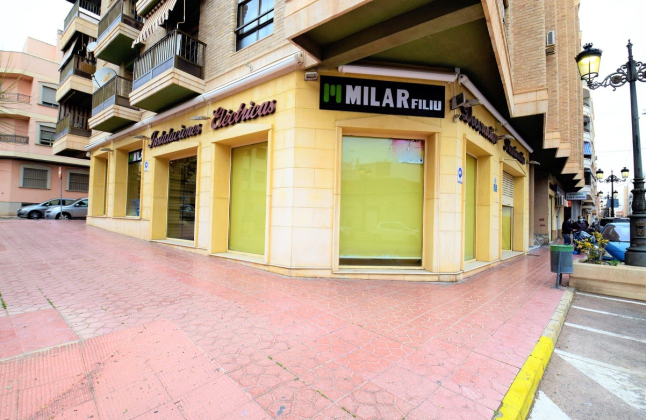 Resale - Commercial property -
Guardamar del Segura - Guardamar del Segura Centro