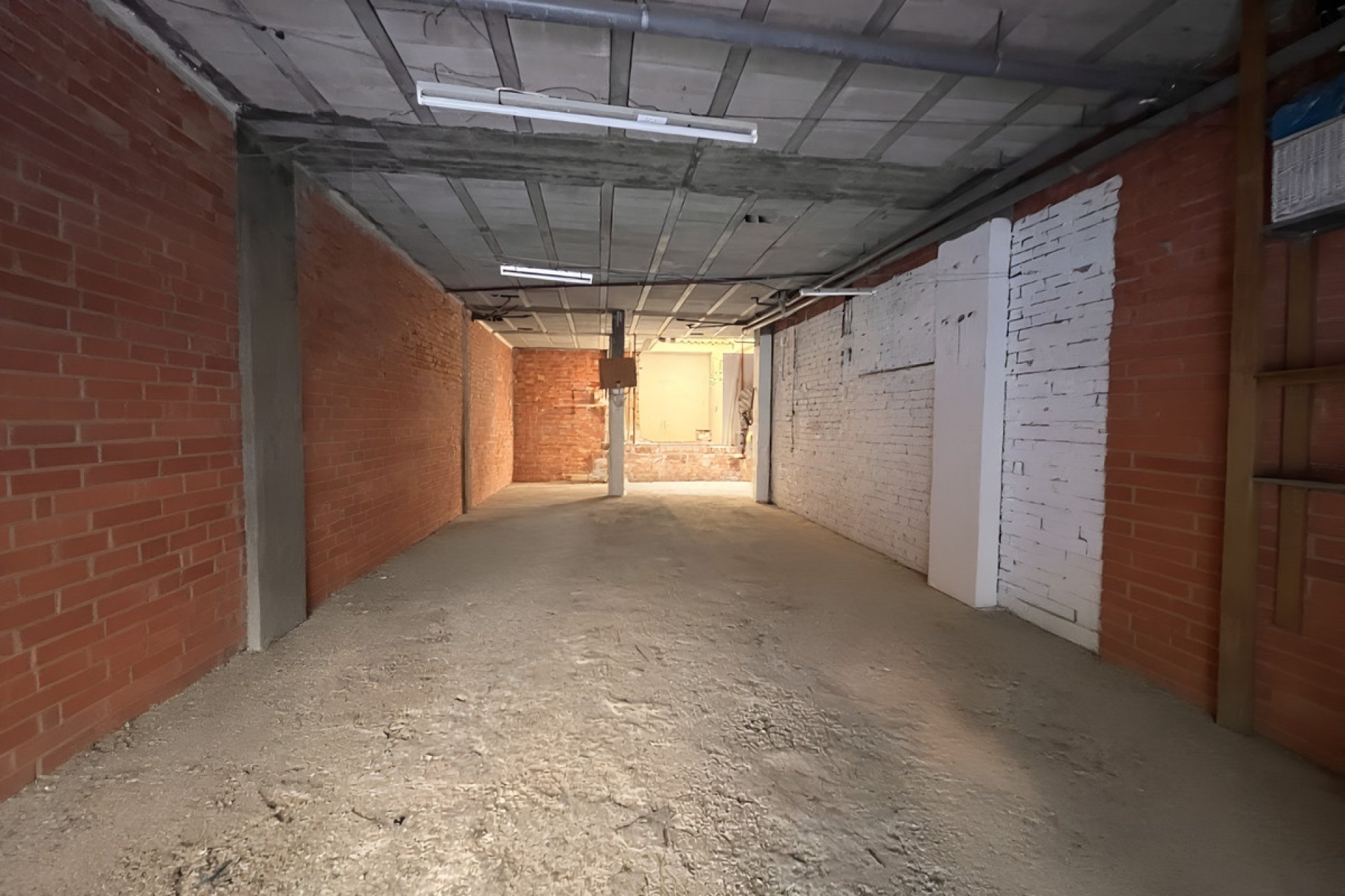 Resale - Commercial property -
Guardamar del Segura - Guardamar del Segura Centro