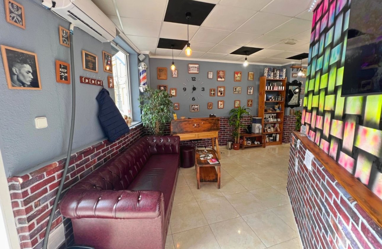 Resale - Commercial property -
Guardamar del Segura - Guardamar del Segura Centro