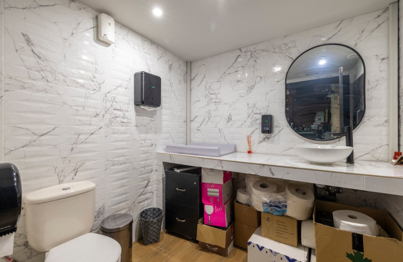 Resale - Commercial property -
Jávea - Xàbia - Jávea - Xàbia Centro